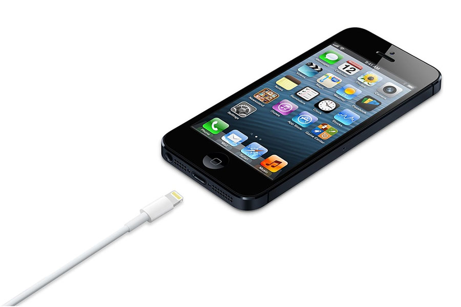 Apple Lightning